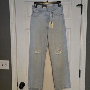 Levi's High Rise Distressed Light Blue Jeans